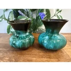 Blue Mountain | Accents | Blue Mountain Pottery Green Drip Glaze Vase ...